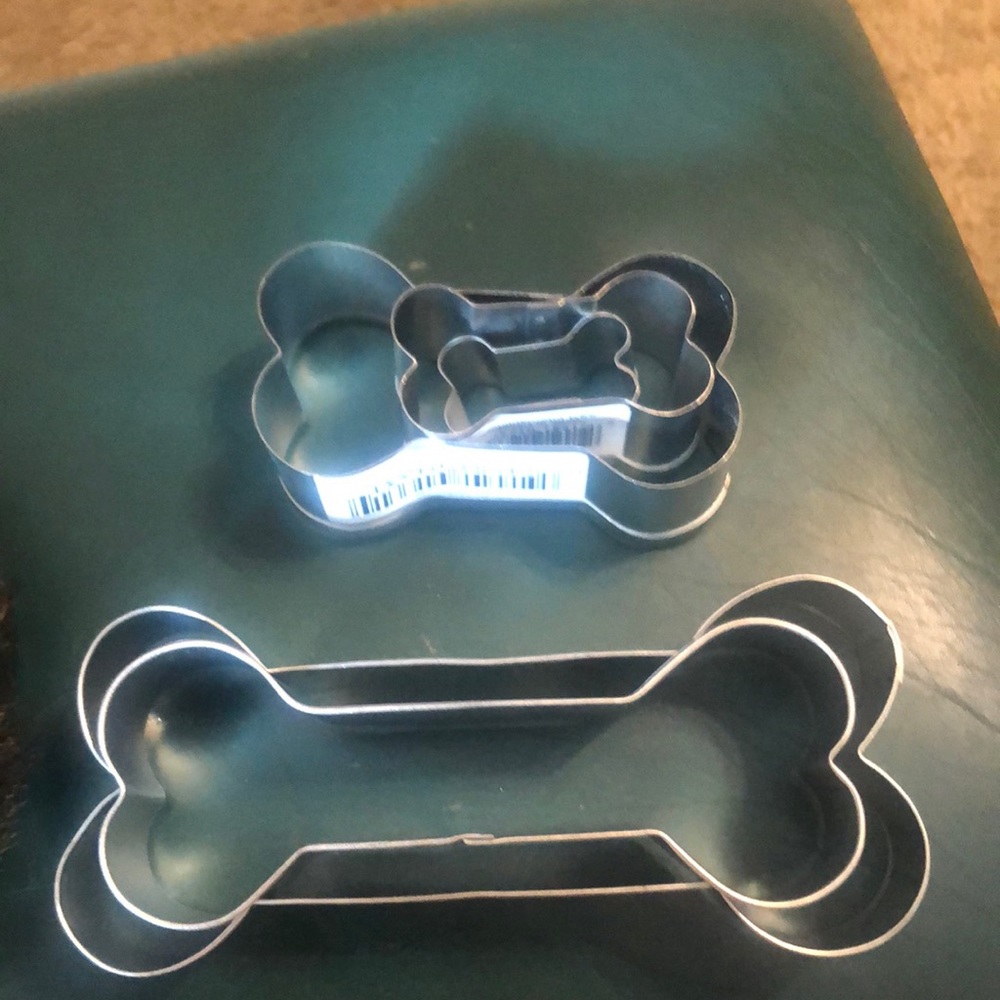Brand New five graduating sizes Perfect for dog biscuits or cookies heavy duty